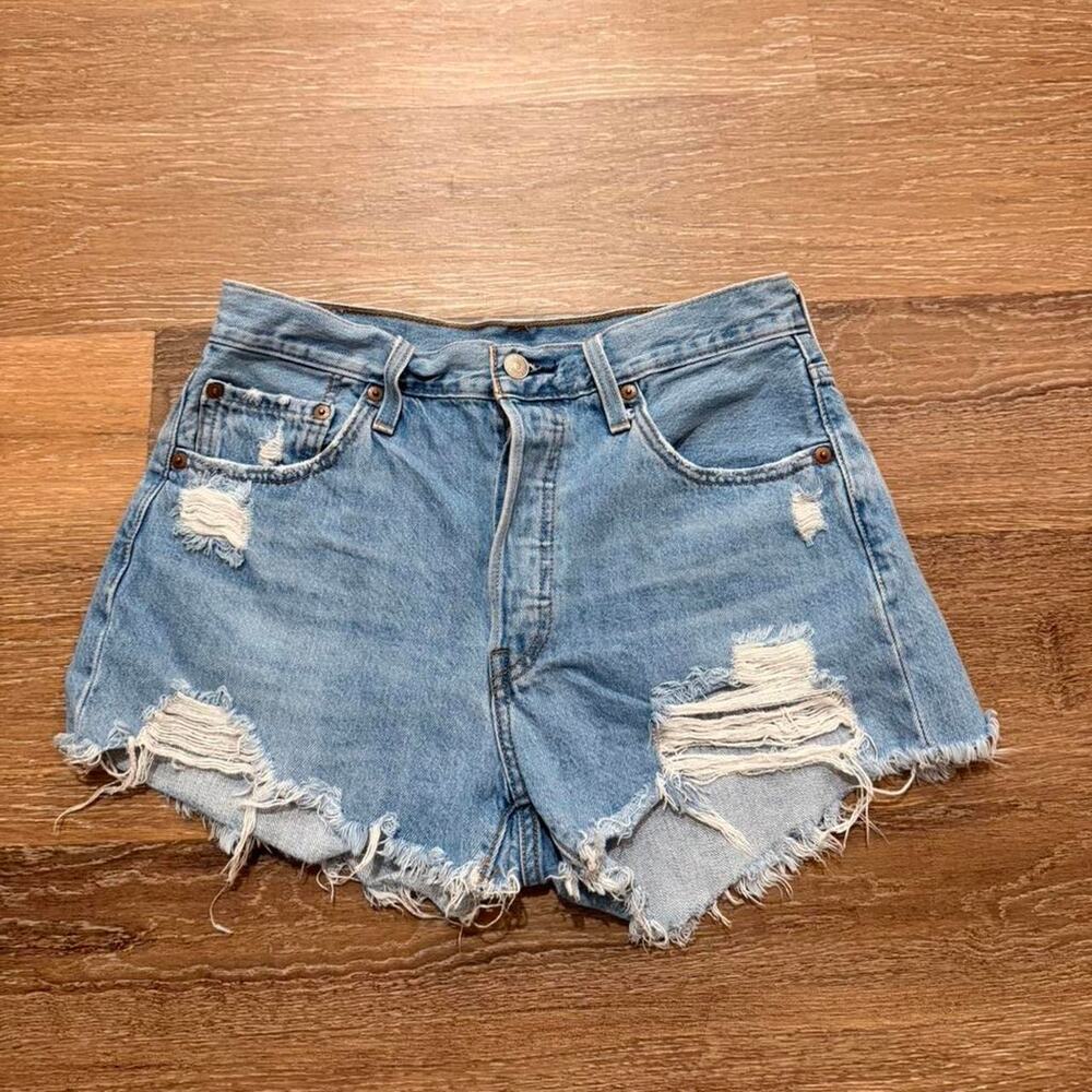 Levis blue denim shorts